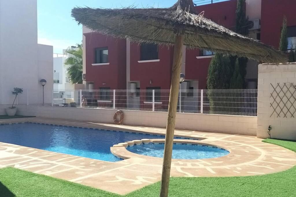 Modern Townhouse In Torrevieja, Costa Blanca Daire Dış mekan fotoğraf